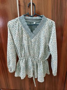 Chic Floral Print Peplum Top