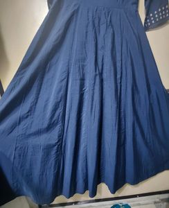 Women's  Casual Gown . Like New. Good Condition.
