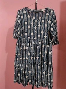 Stylish Tiered Midi Dress with Leaf Print