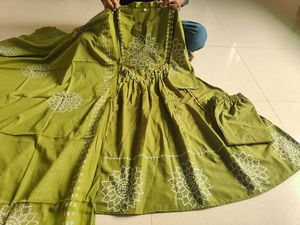 Green Embroidered Kurta with Mirror Work