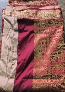 Exquisite Silk Saree with Gold Zari Work