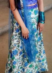 Good Condition stitched Lehnga For Slim Girls