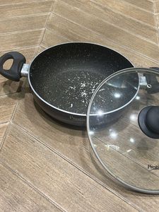Prestige Non-Stick Cookware Pot with Lid