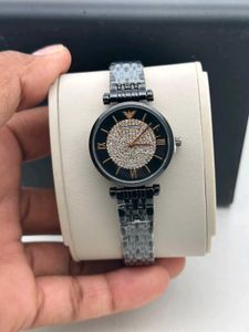 MIX BRANDED PREMIUM QUALITY LADIES WATCH AT SALE