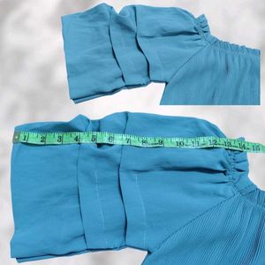 Chic Teal Top with Puffed Sleeves