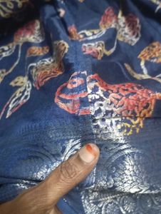 used joint Elegant Blue Embroidered dolo Saree