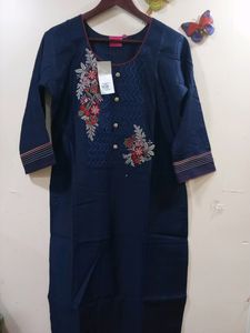 Beautiful Kurti Set With Dupatta And Churidar