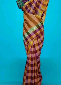 checks saree