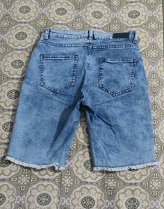 Stylish Distressed Denim Shorts