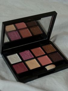 8-Shade Eyeshadow Palette
