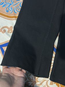 Black Wide-Leg Jeans