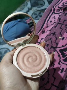 Myglamm K Play Flavoured Highlighter - Pink Rose