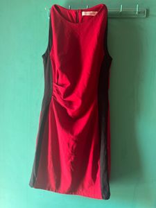 Chic Red & Black Sleeveless Dress