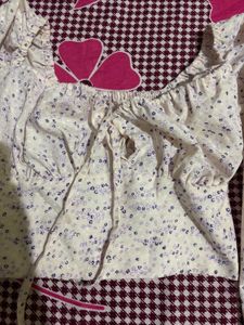 Floral Print Long Sleeve Top