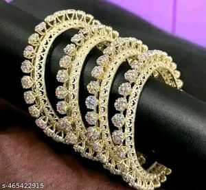 Sparkling Gold Bangle Set