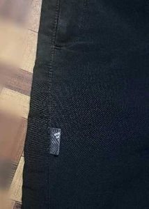 Adidas Shorts 🩳 Barmuda