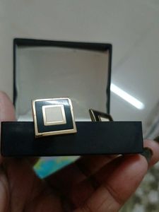 Cufflinks