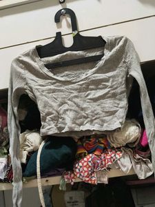 Gray Ribbed Cropped Long Sleeve Top