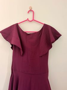Elegant Burgundy Maxi Dress