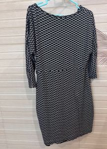 Van Heusen - black and white geometric print dress