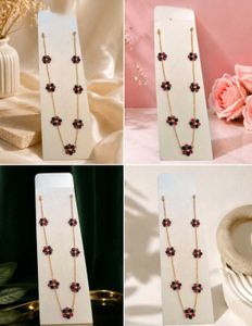Delicate Flower Chain Necklace