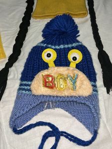 Bundle of 5 Winter Hats