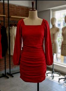 Chic Ruched Red Dress