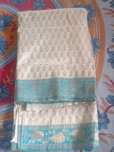 Elegant saree for festival purpose