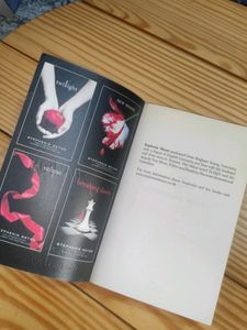 Stephanie Meyer Book  The Host