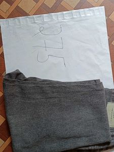 ⚡ ⚡ Flash Sale ⚡ ⚡ Gray Denim Jeans