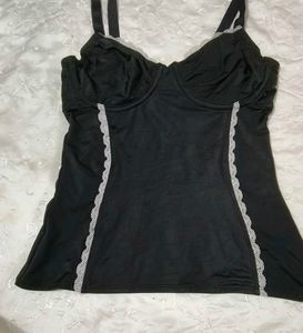Black corset like top👍