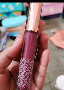 kay beauty Lipstick - Add a touch of color!