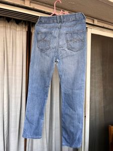 Light Wash Straight Leg Jeans