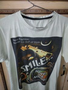 Light Yellow Men's Graphic T-shirt | 38 in