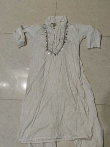 Elegant White Kurta with Sequins
