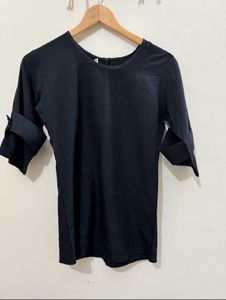 Black 3/4 Sleeve Top