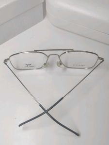 Stylish Metal Frame Eyeglasses
