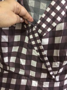 Chic Gingham Sleeveless  Peplum Top