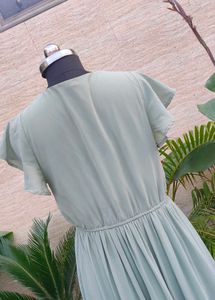 Elegant Sage Green Maxi Dress