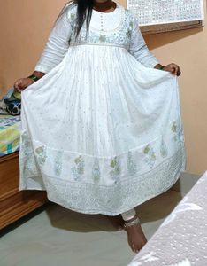 Elegant White Anarkali Kurti