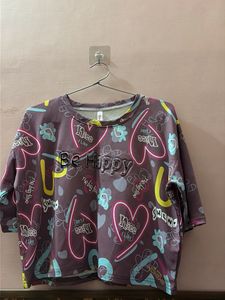 Cute Graphic "Be Happy" T-Shirt