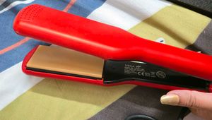 Vega Ruby Flat Hair Straightener