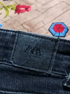 Zara - Dark Wash Flare Jeans