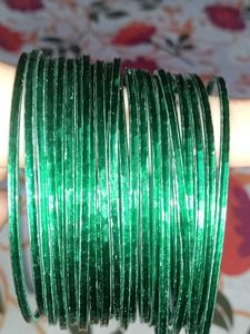 Emerald Green Glass Bangles