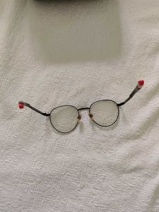 Stylish Round Frame Glasses with Lock feature
