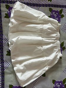 White ballon skirt