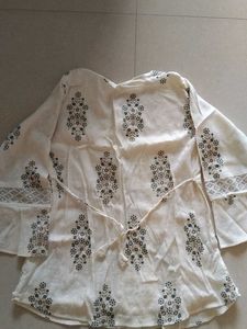 Printed White Top