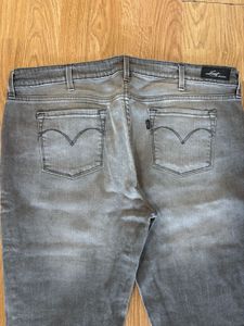 Women Levi's Grey Denim Jeans