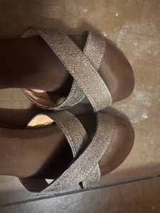 Stylish Criss-Cross Strap Sandals