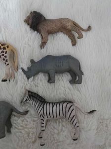 12 pcs of Safari Animal Toy Figurines